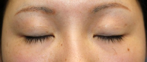 20170123po6M目元閉眼